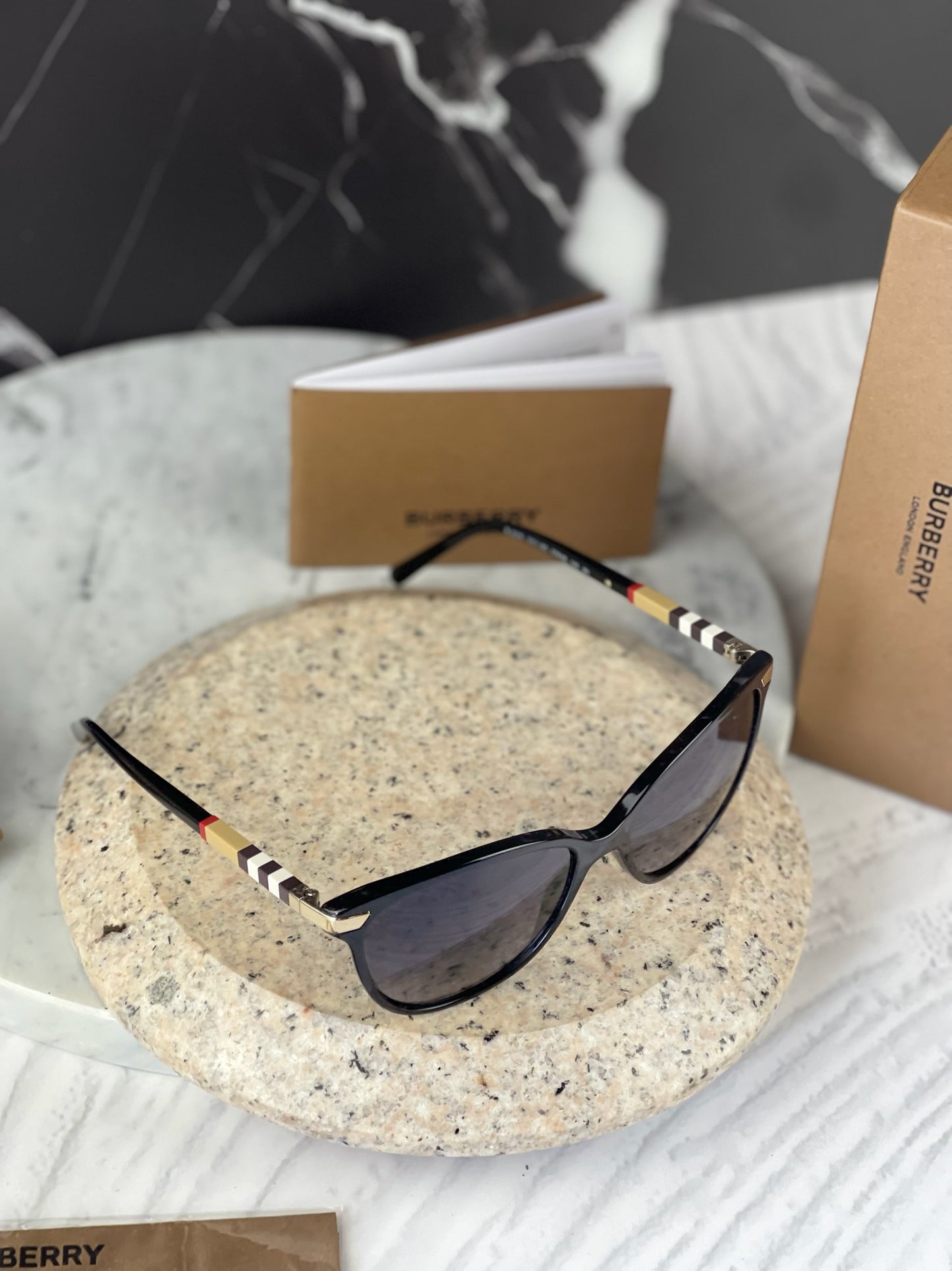 Lentes de sol Burberry