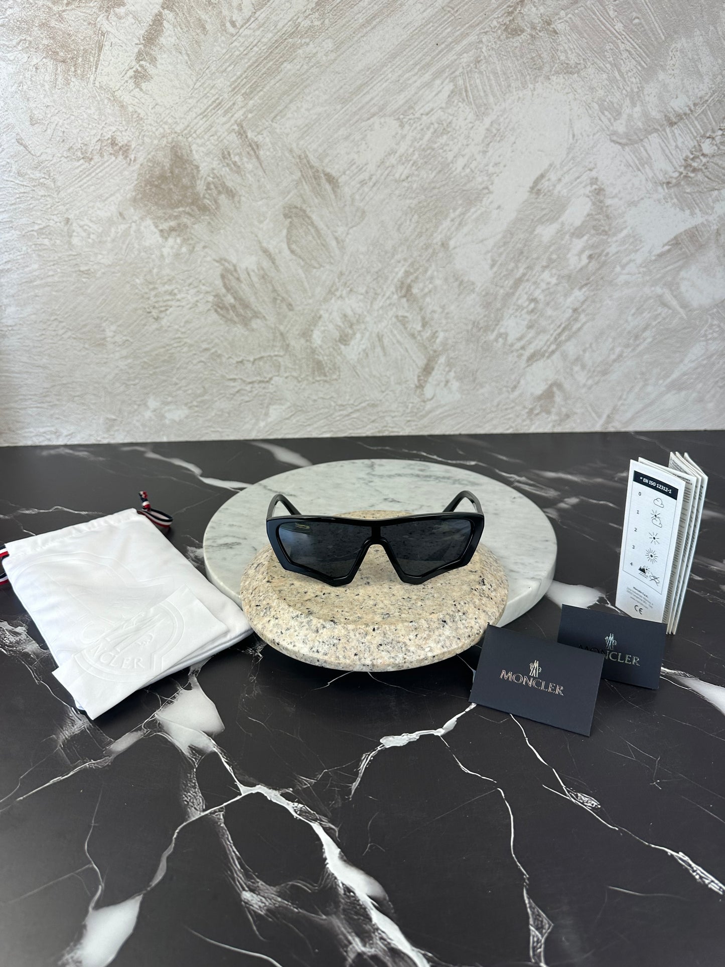 Lentes de sol Moncler