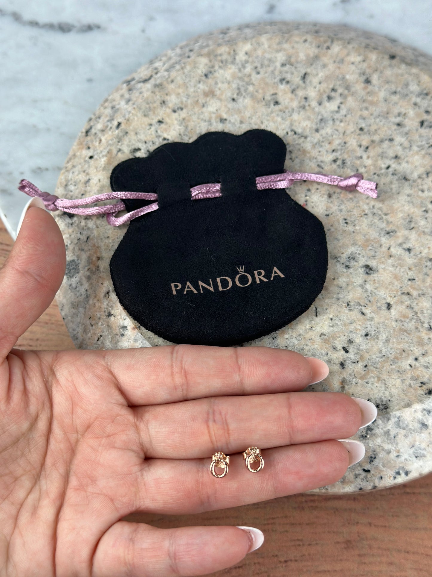 Aretes Pandora