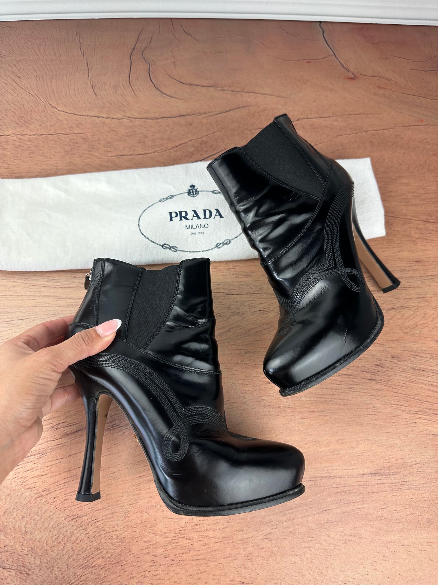 Botines Prada