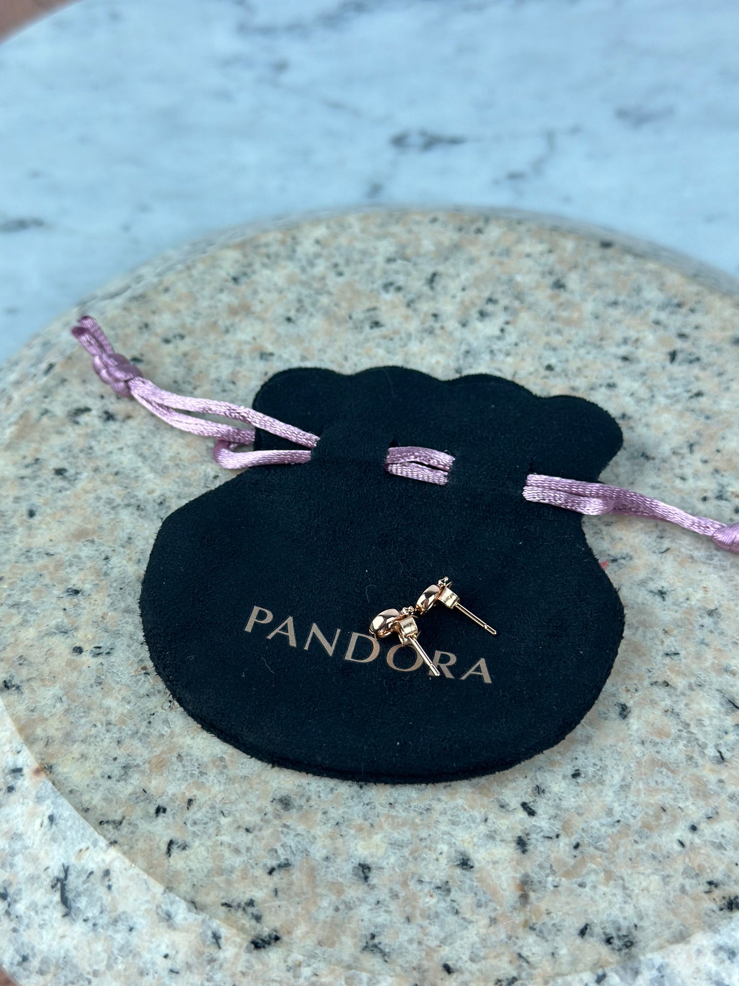 Aretes Pandora