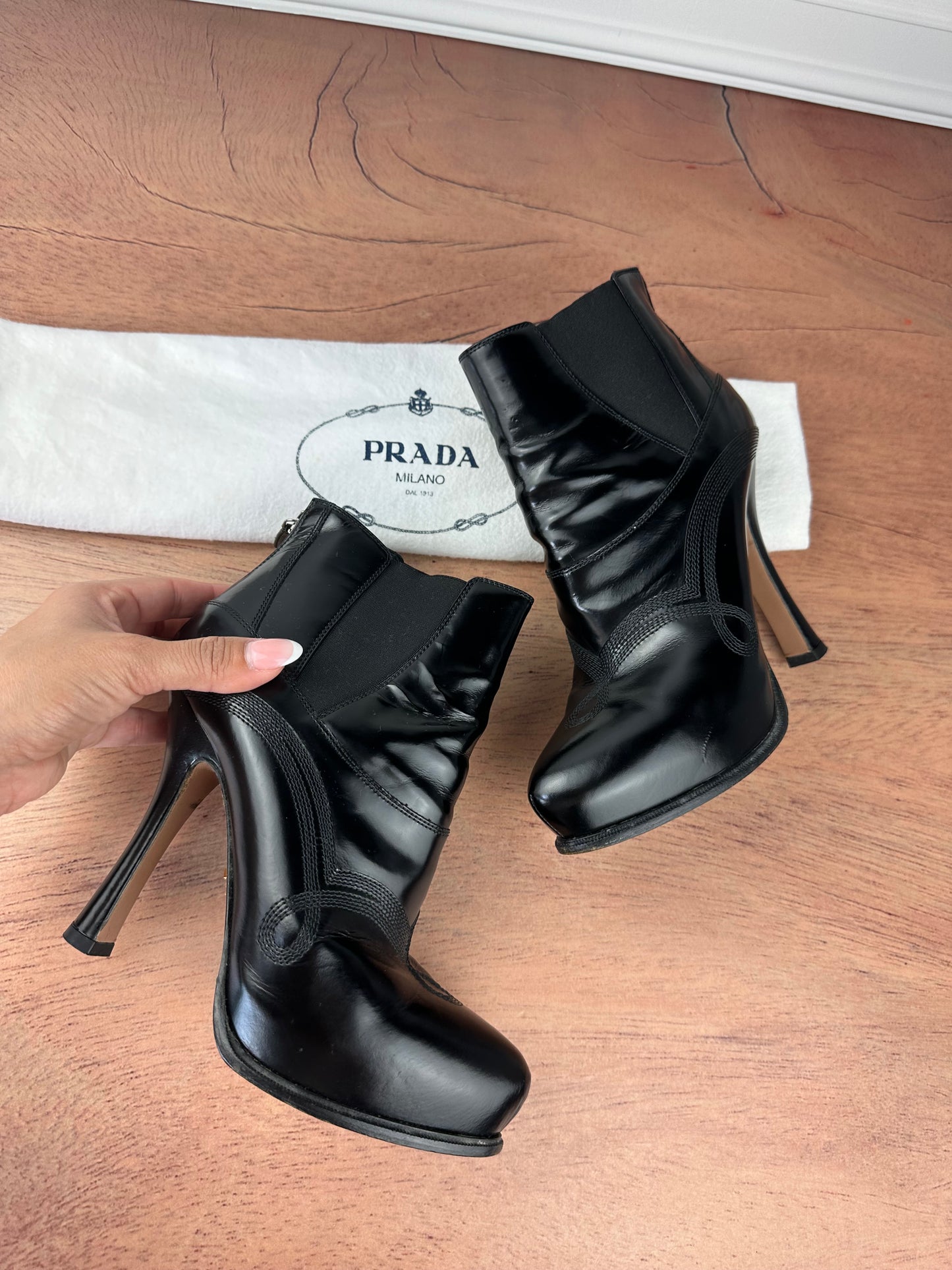 Botines Prada